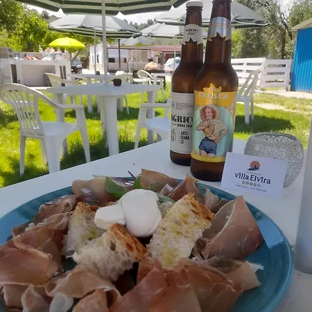 Vakantiehuis Elvira, *