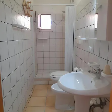 Elvira, Vakantiehuis *