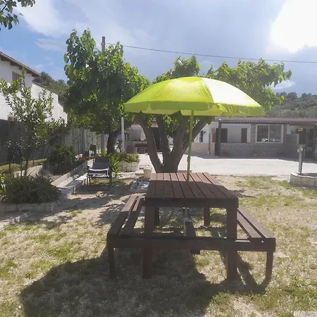 Elvira, Casa de Férias *