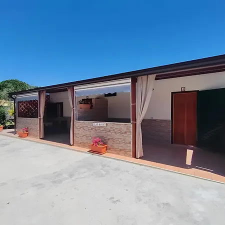 Elvira, بيت للعطل *