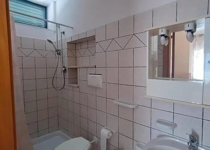 度假居 Elvira, 维耶斯泰